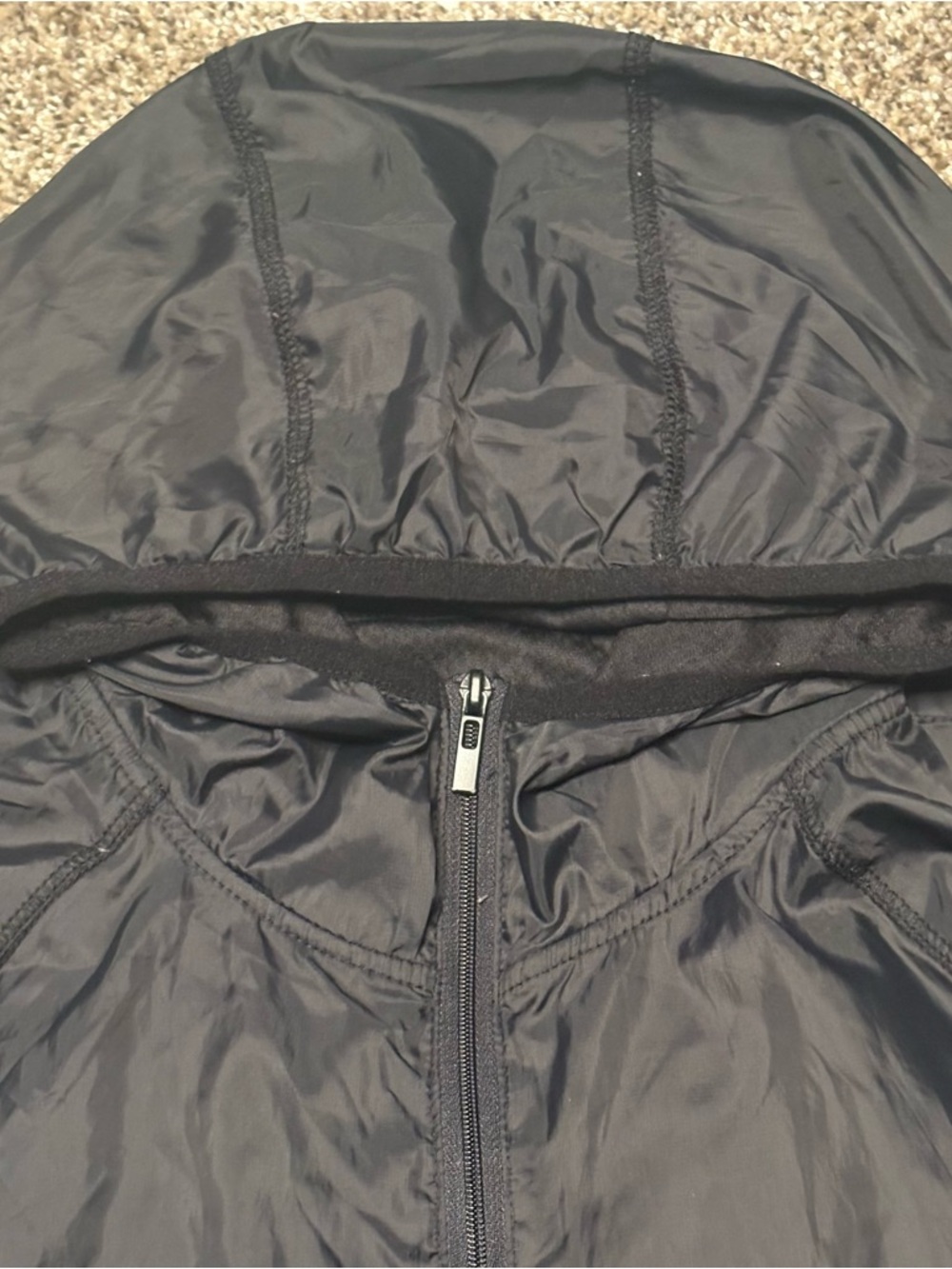 Fabletics Men's Small Black Lightweight Windbreaker Jacket with Hood - Picture 8 of 12